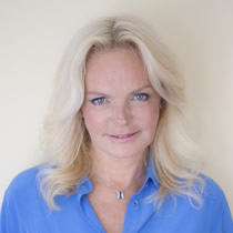 Lucinda Riley